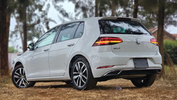 Volkswagen Golf 1.4T S FWD 2019 White