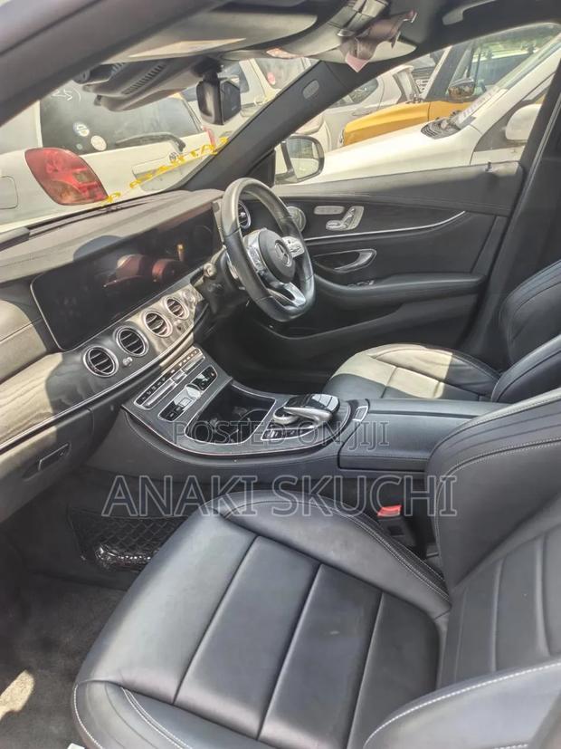 Mercedes-Benz E300 2019 White