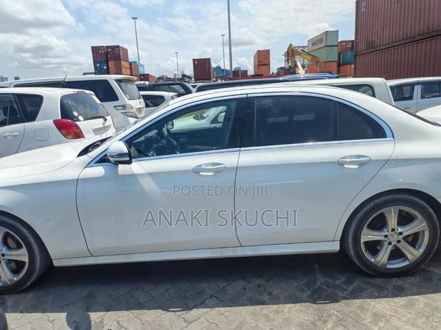 Mercedes-Benz E300 2019 White