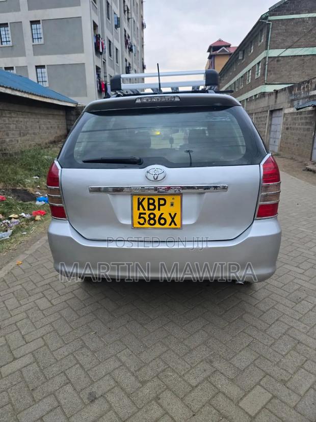 Toyota Wish 2005 Silver