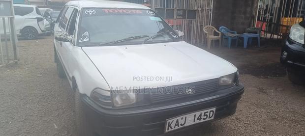 Toyota Corolla Station Wagon 1994 White