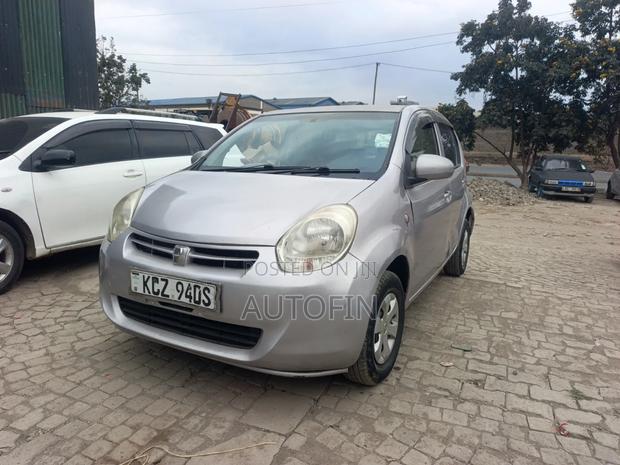 Toyota Passo 1.0 AWD 2012 Silver