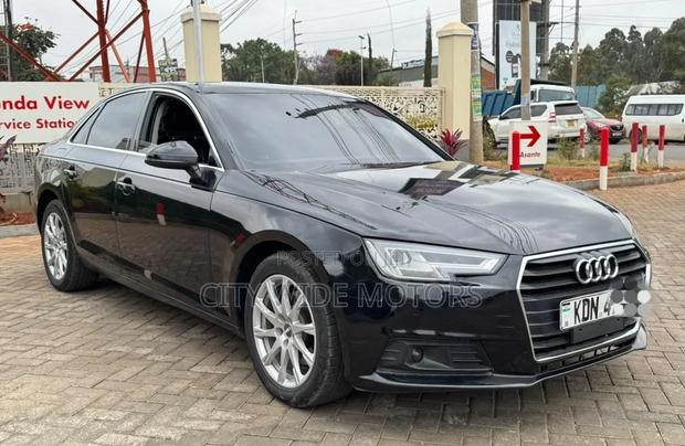 Audi A4 2016 Black