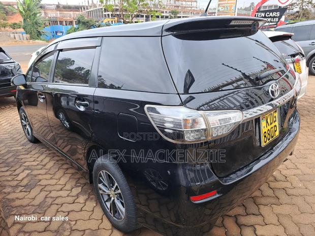 Toyota Wish 2014 Black