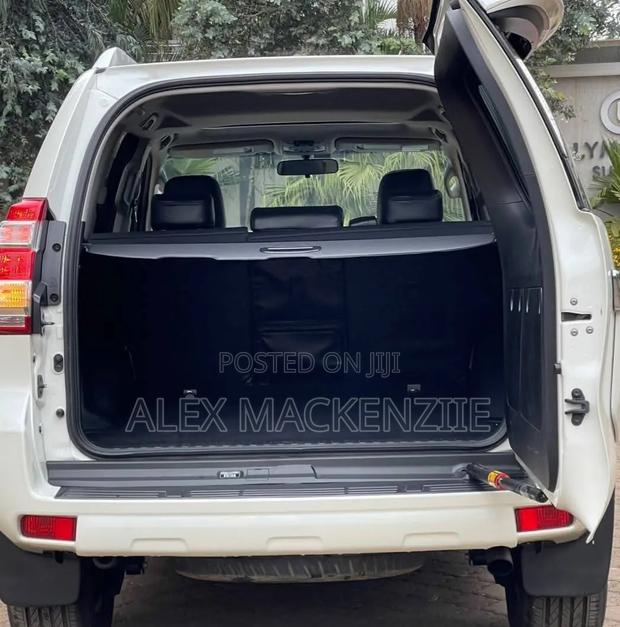 Toyota Land Cruiser Prado 2016 White