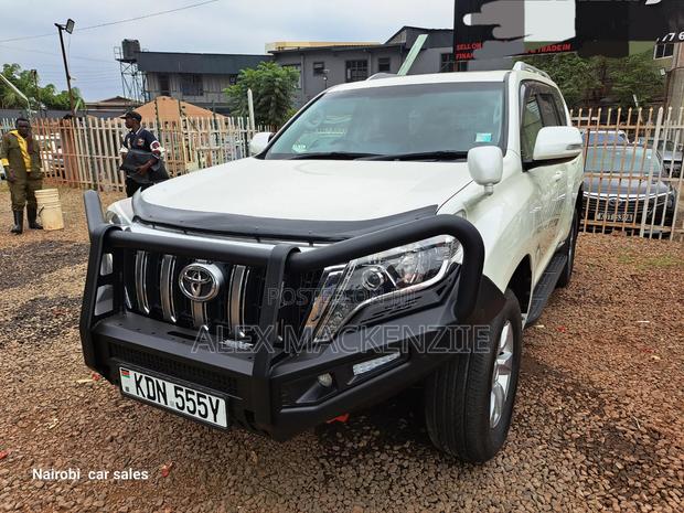 Toyota Land Cruiser Prado 2016 White