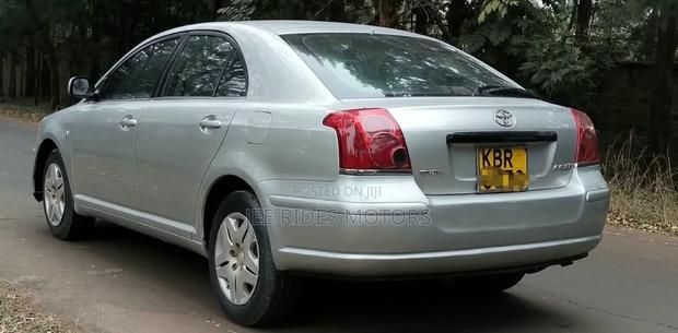 Toyota Avensis 2005 Silver