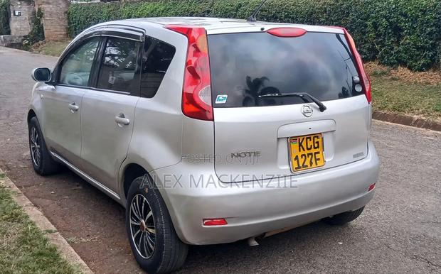 Nissan Note 2010 Silver