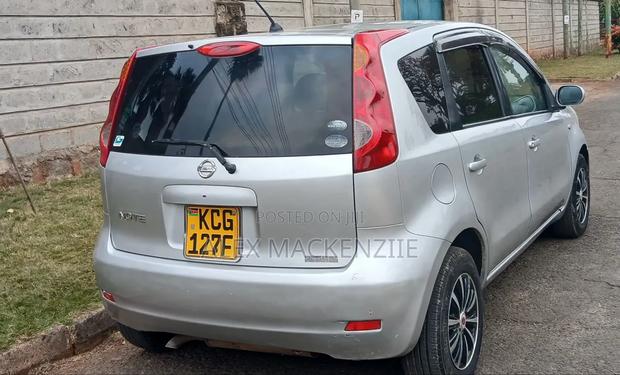 Nissan Note 2010 Silver