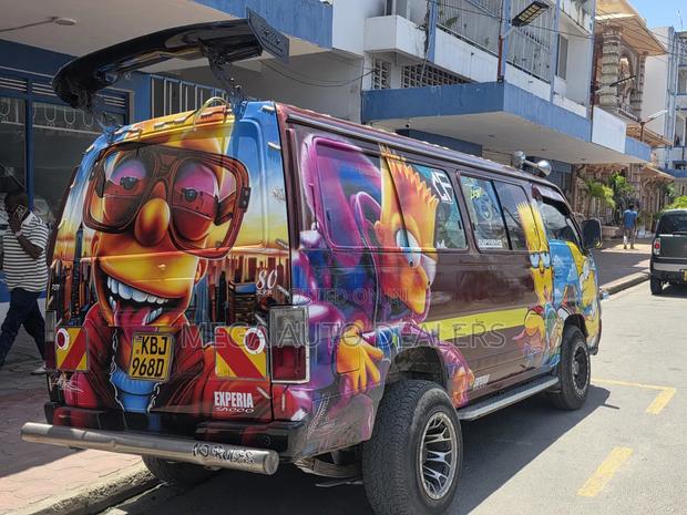 Nissan Caravan 2008