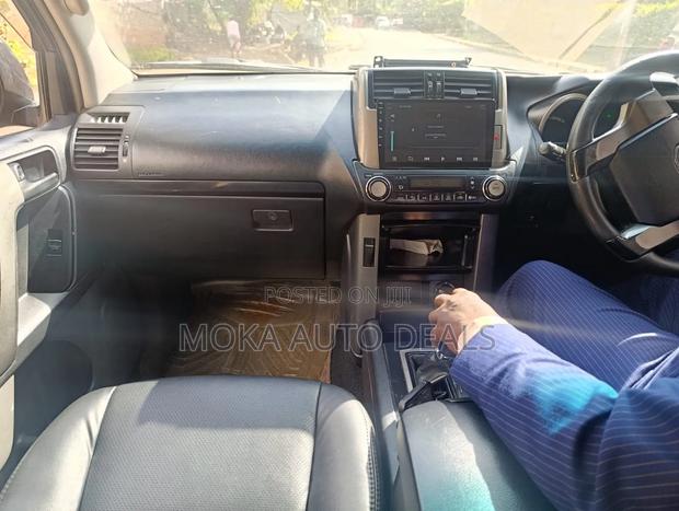 Toyota Land Cruiser Prado 2.7 i 2010 Black