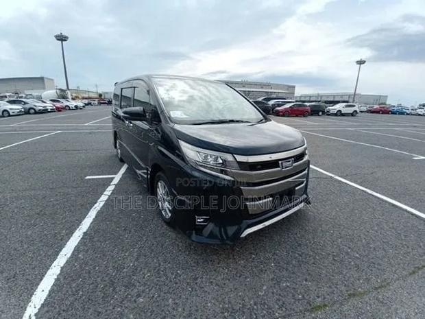 Toyota Noah 2019 Black