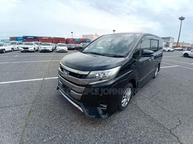 Toyota Noah 2019 Black