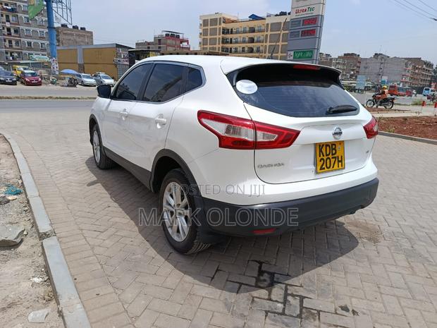Nissan Qashqai 2014 White