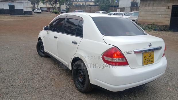 Nissan Tiida 2008 White