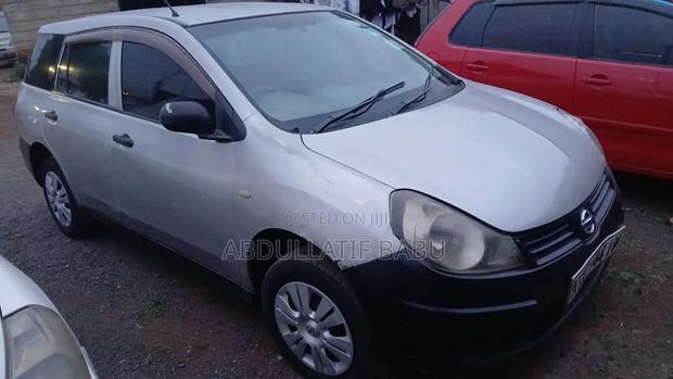Nissan Advan 2009 Gray