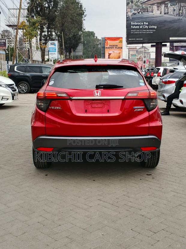 Honda Vezel 2019 Red