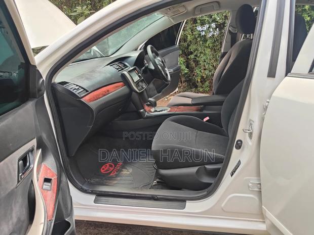 Toyota Premio 1.8 AWD 2009 White