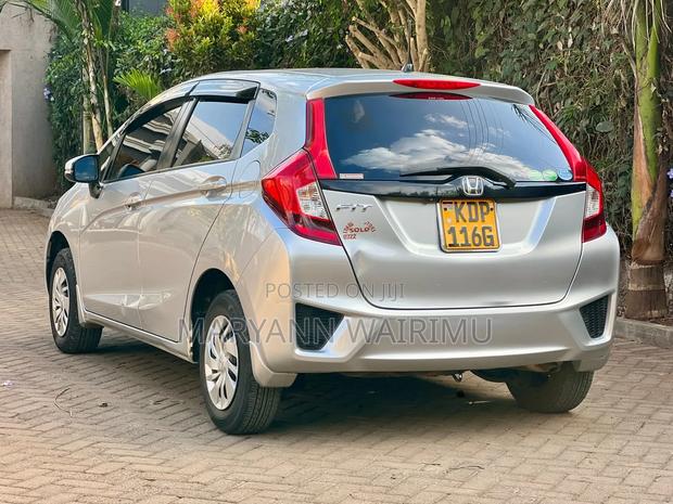 Honda Fit 2016 Silver