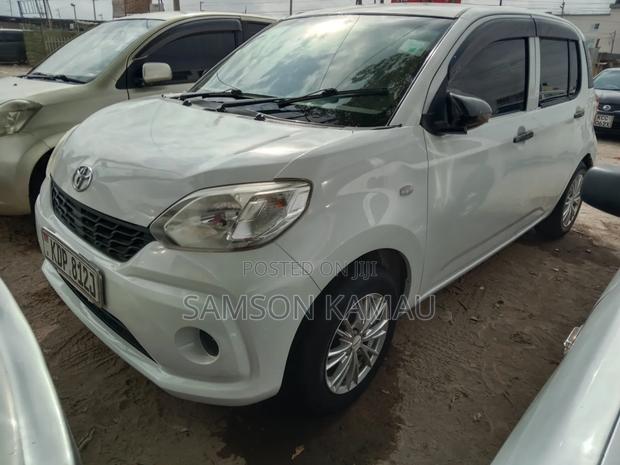 Toyota Passo 2016 White