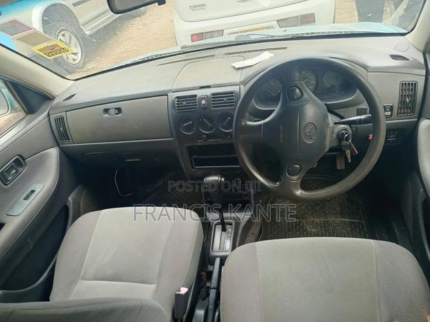 Toyota Duet 2006