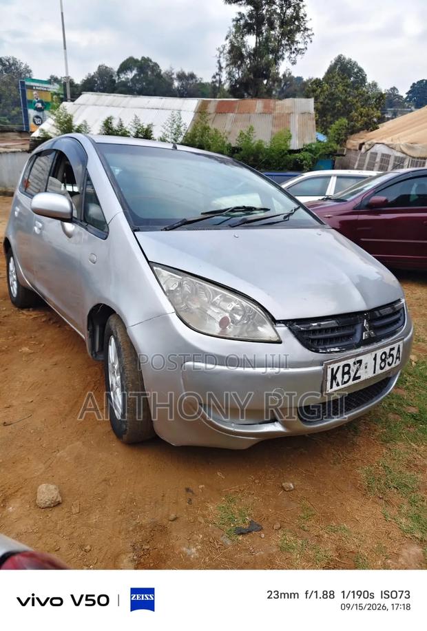 Mitsubishi Colt CZ3 1.3 Inform 2008 Silver