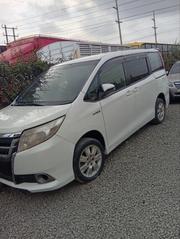 Toyota Vitz 2014 White for sale