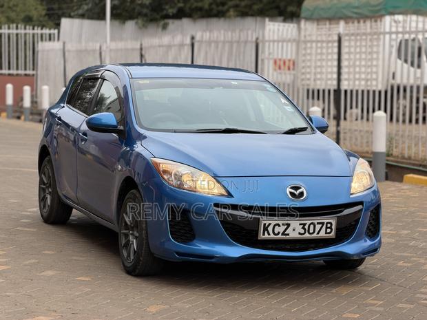 Mazda Axela 2012 Blue