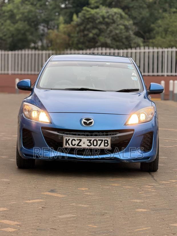 Mazda Axela 2012 Blue