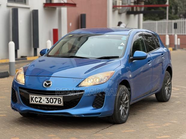 Mazda Axela 2012 Blue
