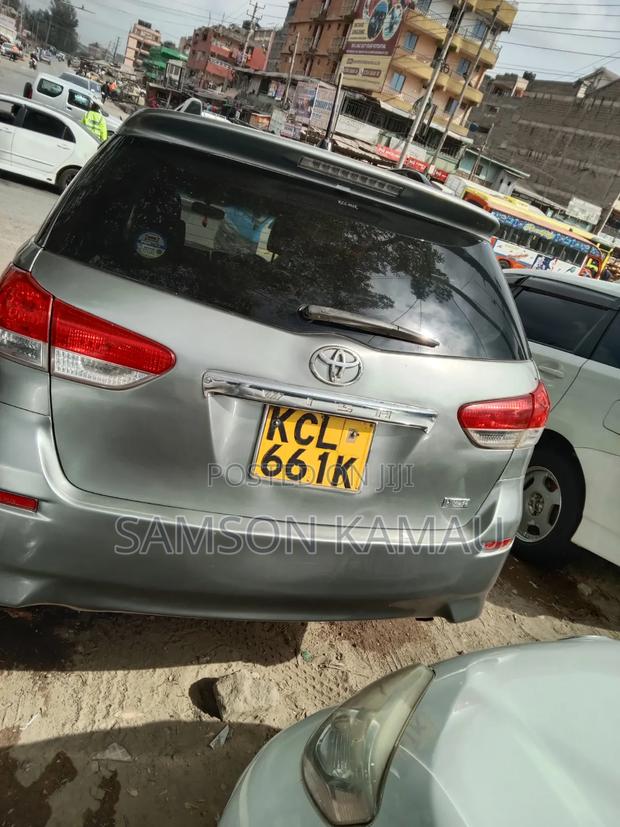 Toyota Wish 2010 Silver