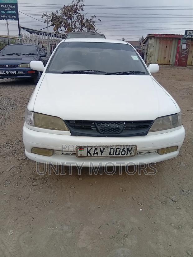 Toyota Carina 2000 White