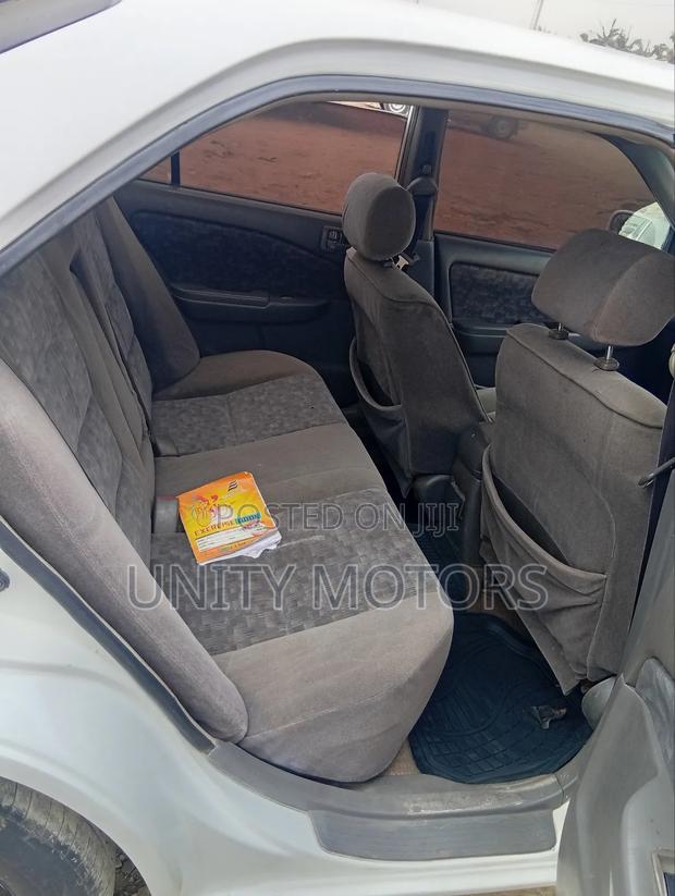 Toyota Carina 2000 White