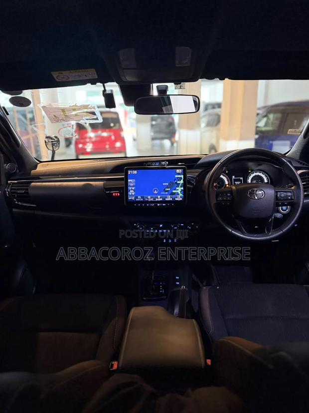 Toyota Hilux 2019 Black