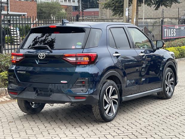 Toyota Raize 2020 Blue