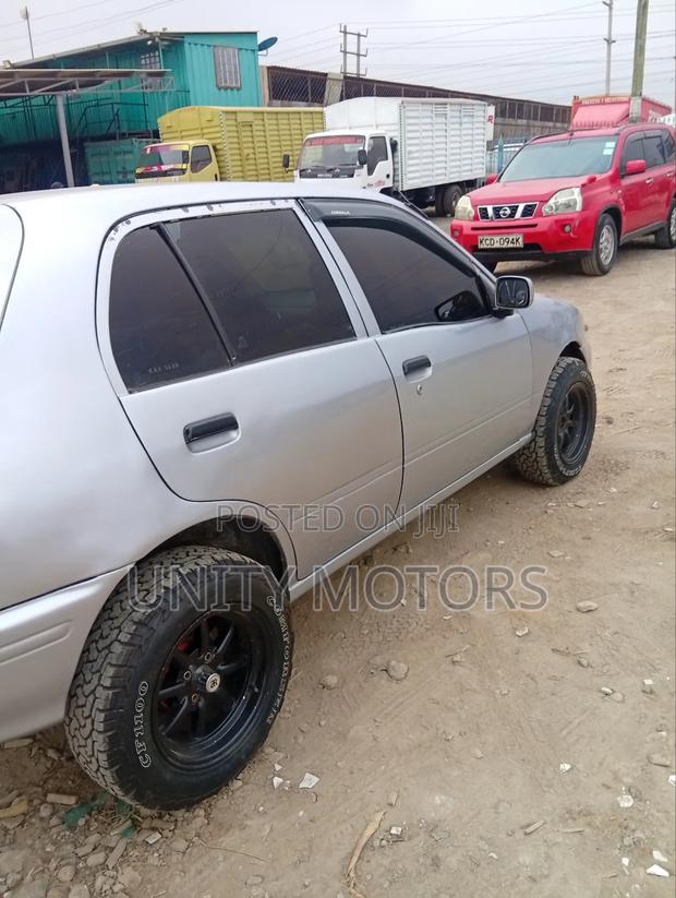 Toyota Starlet 2003 Silver