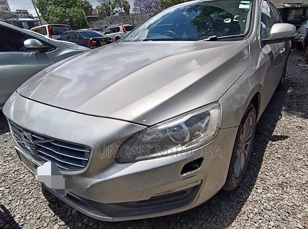 Volvo S60 2014