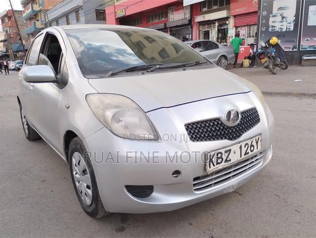 Toyota Vitz 2007 Purple