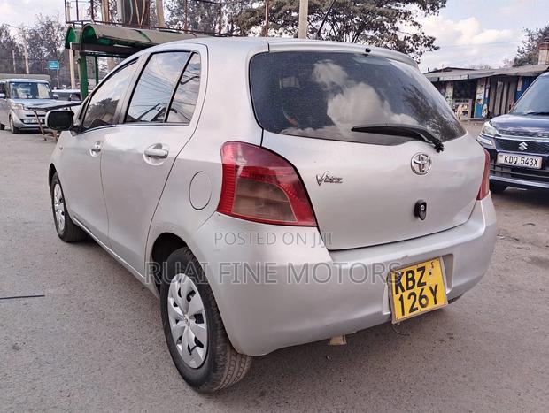 Toyota Vitz 2007 Purple