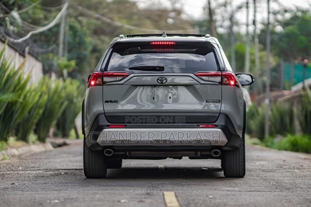 Toyota RAV4 Adventure AWD 2020 Green