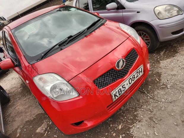 Toyota Vitz 2008 Red