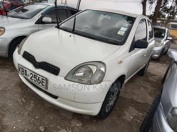 Toyota Vitz 2004 White