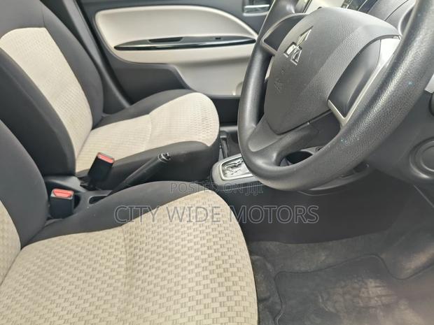 Mitsubishi Mirage 2019 Silver
