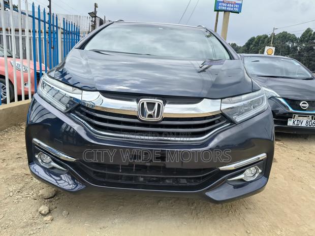 Honda Fit Shuttle 2019 Blue