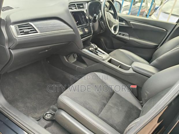 Honda Fit Shuttle 2019 Blue