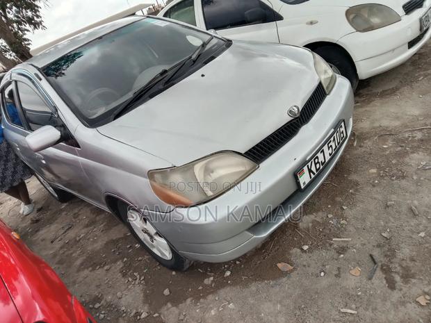 Toyota Platz 2004 Silver