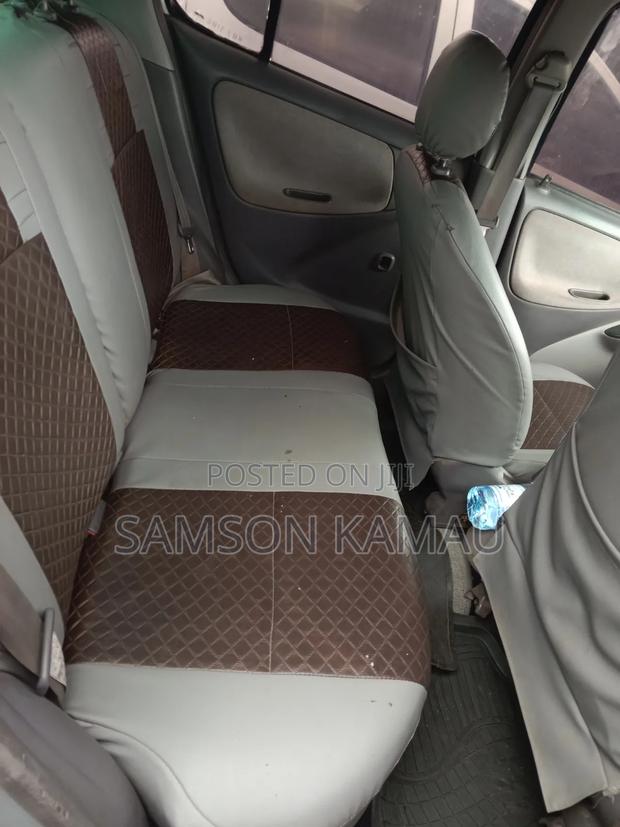 Toyota Platz 2004 Silver
