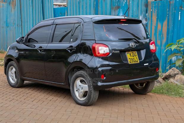 Toyota Passo 2018 Black