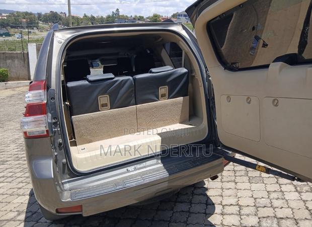 Toyota Land Cruiser Prado 2016 Brown