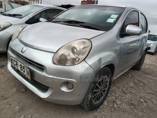 Toyota Passo 2011 Silver
